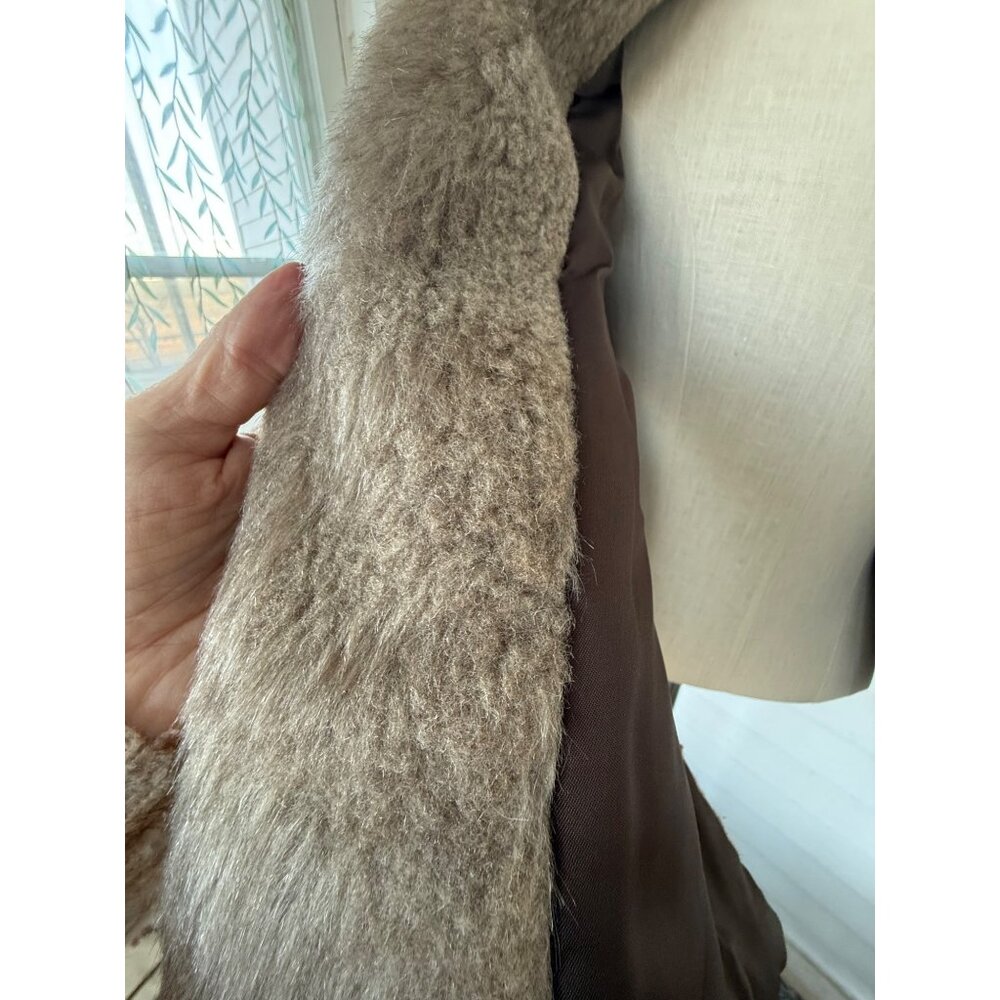 Vintage 60's Faux Fur Stole/Cape/Wrap Warm Beige - Picture 9 of 16